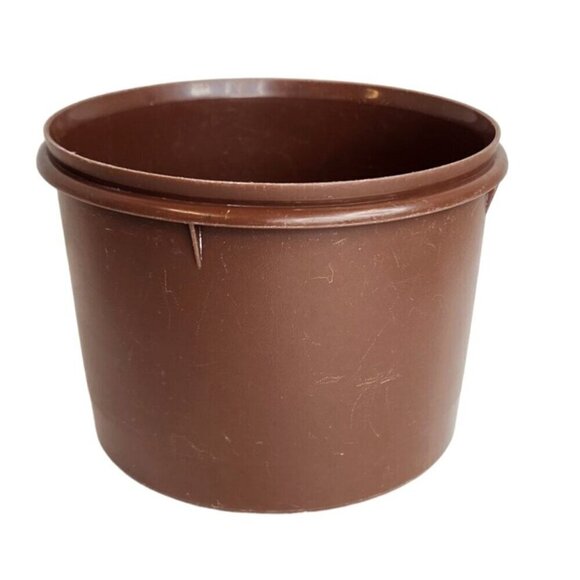 Vintage Brown Tupperware  Canister Container  5.25" tall x 7" wide No. 265-16 - Picture 6 of 13